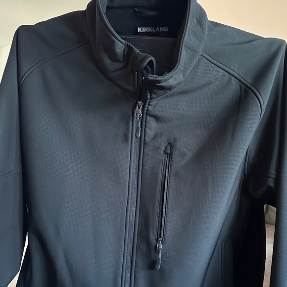 Kirkland Signature Men's Dark Gray Performance Jacket - Picture 3 of 3